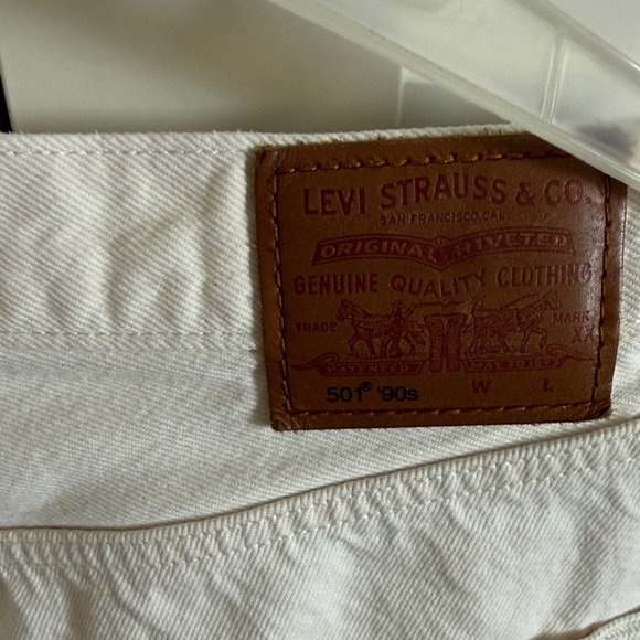 Levi's Women's White Straight Leg Jeans 501 90s - Picture 6 of 6
